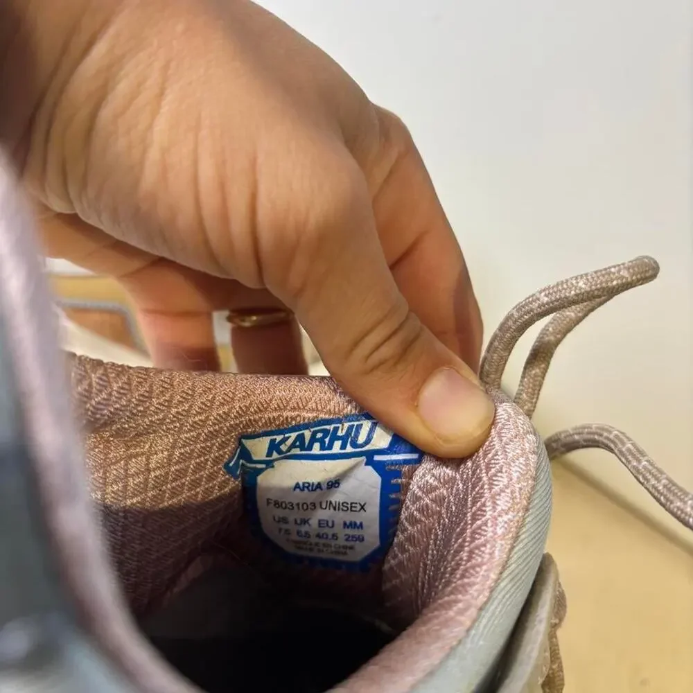 Unisex Karhu Sneakers Aria 95 Men's 7.5, Women's 9 Trainers Finland